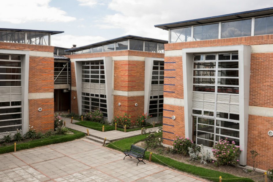 Tres colegios en concesión se incorporan al Distrito