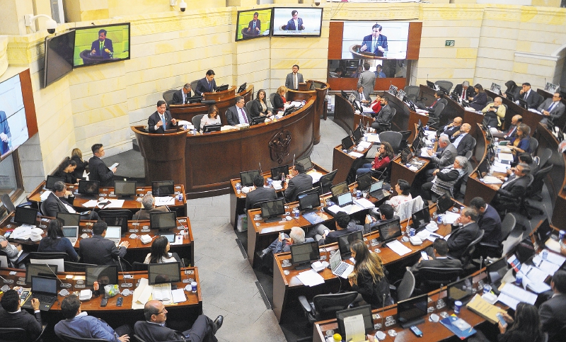 Bloque de congresistas anuncia “reformatón” de decretos de emergencia