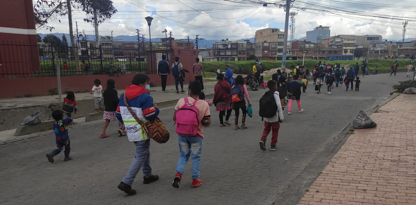 Manifestación indígena afecta la movilidad en la calle 80