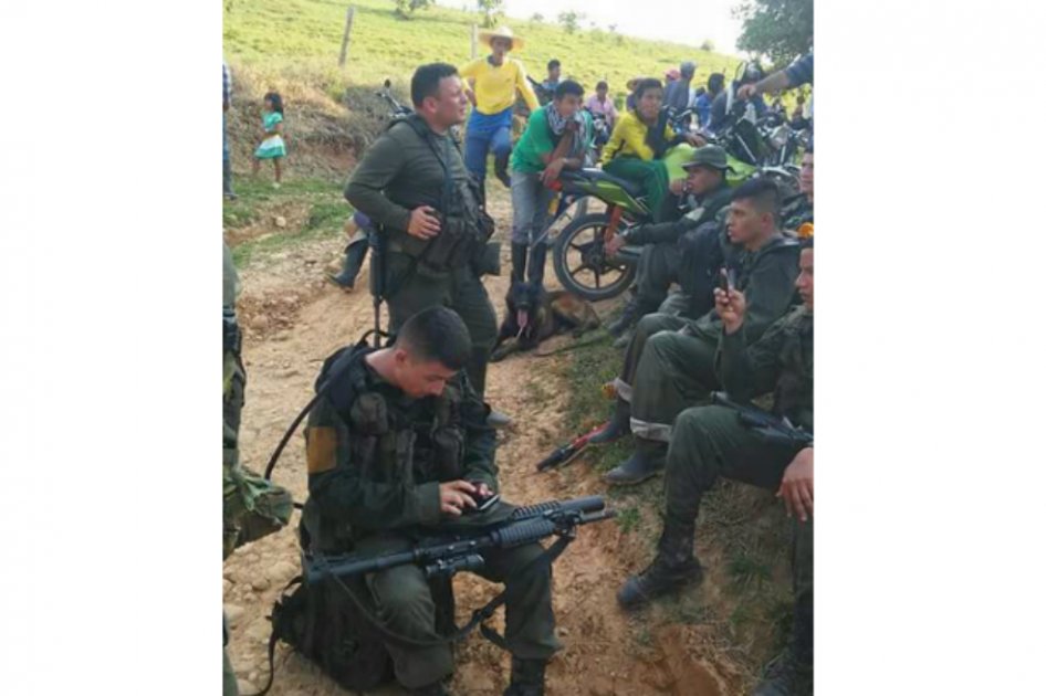 Policías que iban a erradicar cultivos fueron retenidos por campesinos en Caquetá