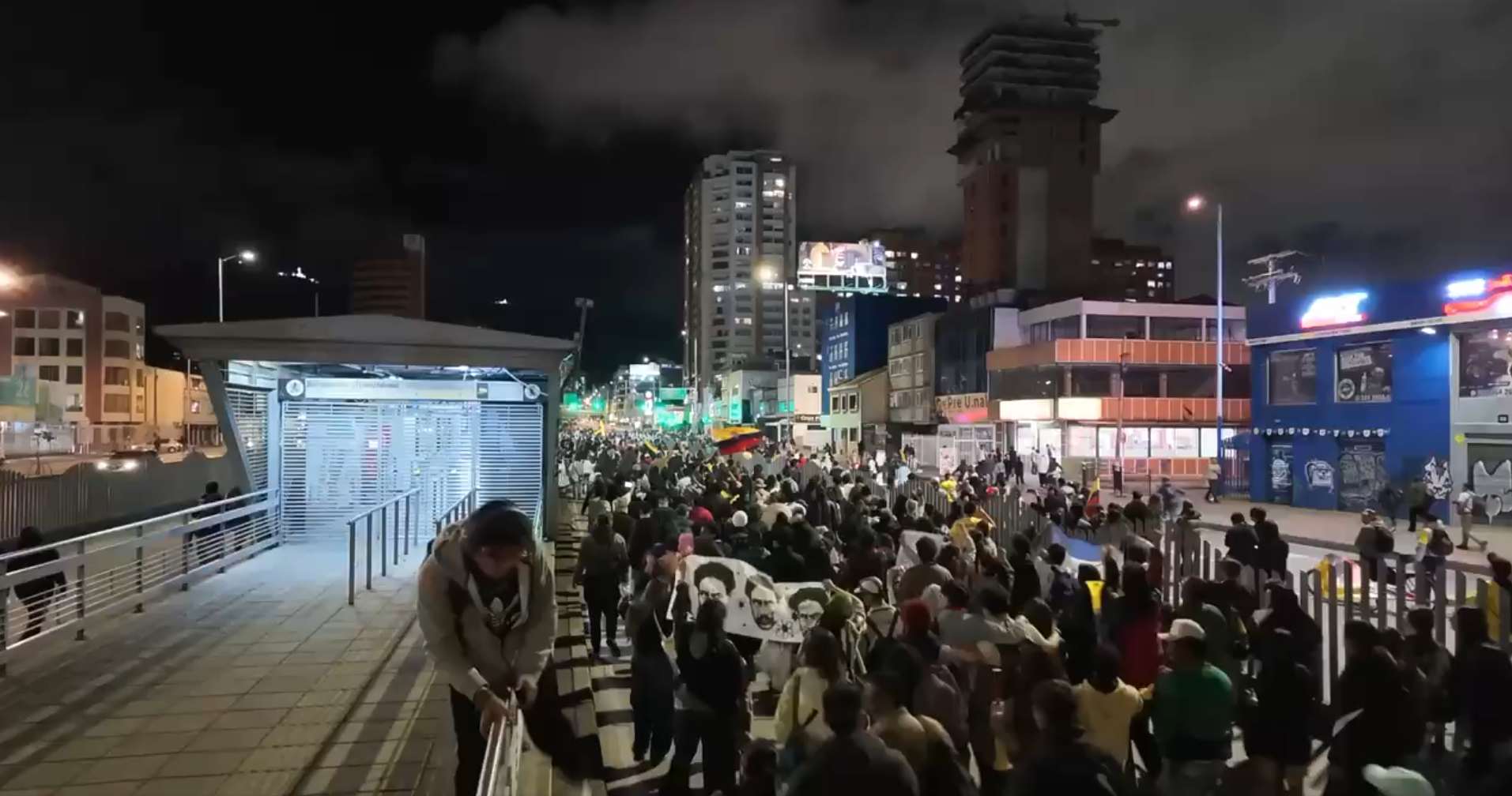 Jornada de bloqueos y disturbios en el sur de Bogotá tras segunda vuelta presidencial