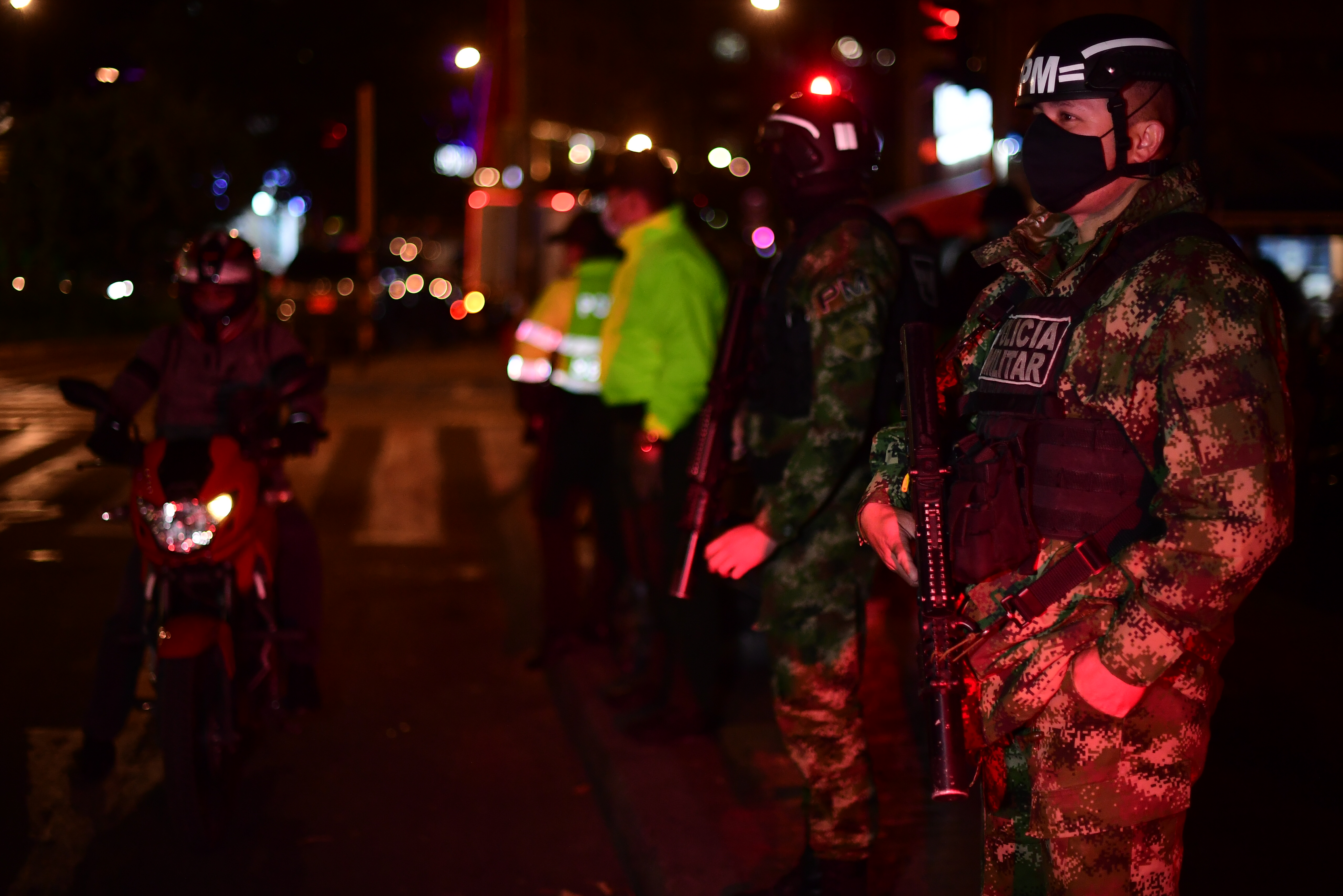 Capturan a 14 militares señalados de pertenecer a grupo delincuencial