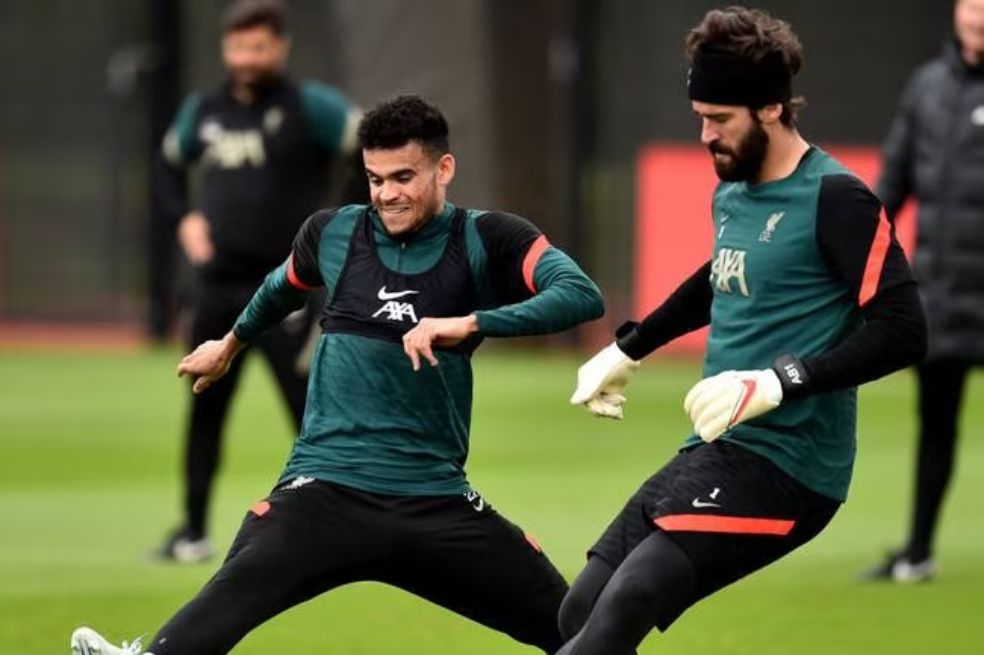 Alisson Becker elogió a Luis Díaz: “Está al nivel de los mejores del mundo”