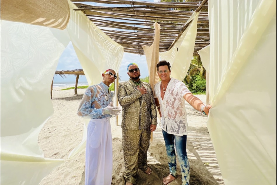 Yera, Lalo Ebratt y Carlos Vives unen sus voces en “Mamacita”