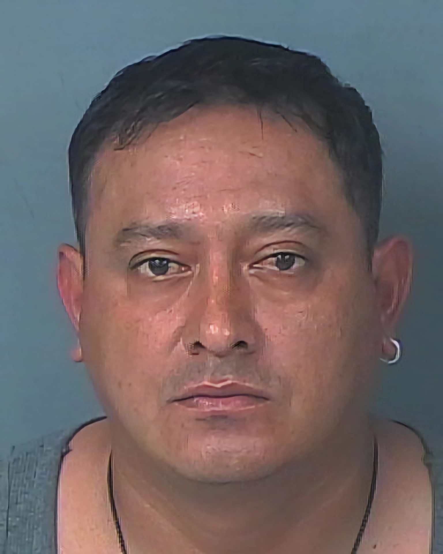 USA9140. BROOKSVILLE (FL, EEUU), 21/09/2023.- Fotografía divulgada por la Oficina del Alguacil de Hernando donde aparece el mexicano Raquel López Alegría quien fue acusado hoy en una corte del condado Hernando (Florida) de cuatro cargos relacionados con el transporte de migrantes que entraron de forma ilegal al país bajo la nueva ley impulsada por el gobernador Ron DeSantis. López Alegría, de 41 años, se presentó hoy en una corte de Brooksville, en el condado Hernando, en la costa oeste de Florida, informó a EFE Omar Becerril, jefe de prensa del consulado de Orlando, en el centro de Florida. EFE/Alguacil condado Hernndo /SOLO USO EDITORIAL /NO VENTAS /SOLO DISPONIBLE PARA ILUSTRAR LA NOTICIA QUE ACOMPAÑA /CRÉDITO OBLIGATORIO /MÁXIMA CALIDAD DISPONIBLE