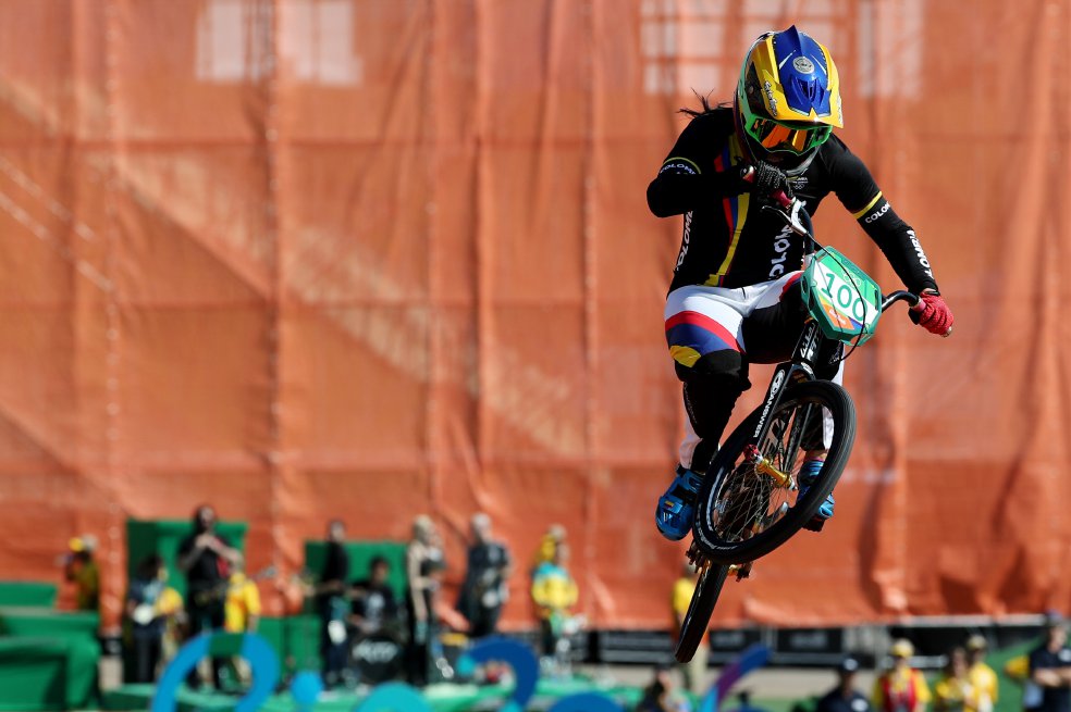La antioqueña Mariana Pajón busca hoy un nuevo título mundial, el 19 de su carrera. / EFE