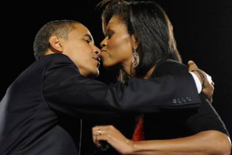 El primer beso de Barack y Michelle, jamás se olvidará
