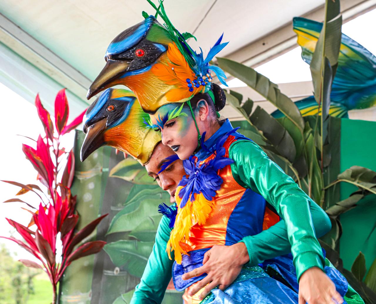 Inspirada en la riqueza de aves de nuestro país, Avix se convierte en una de las atracciones más extraordinarias de Colombia.