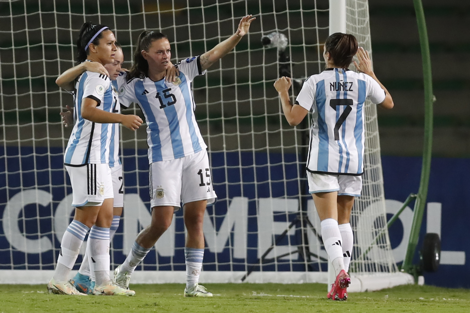 Copa América Femenina: Argentina se recuperó de la caída con Brasil y goleó a Perú