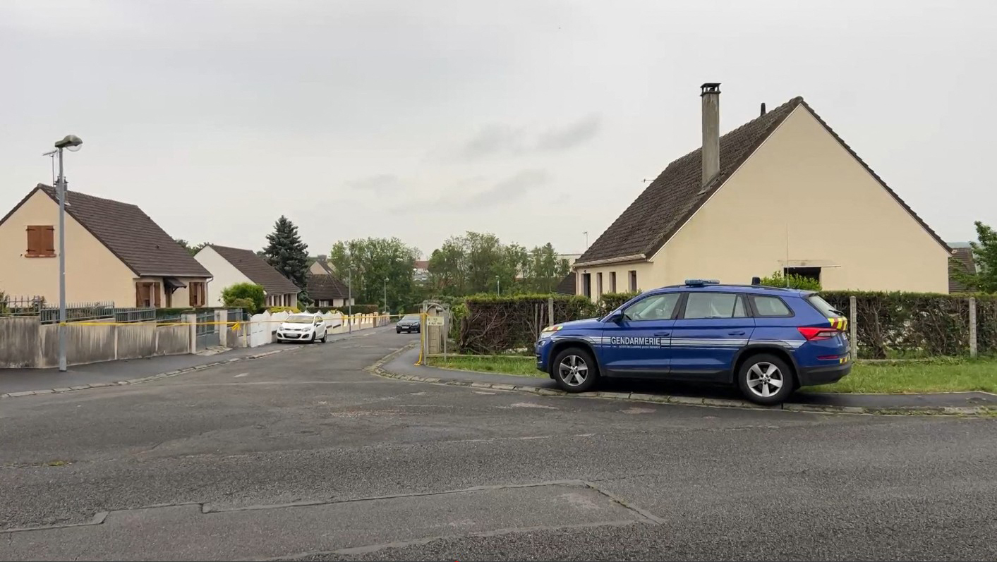 Asesinato de una adolescente de camino a clase conmociona a pueblo francés