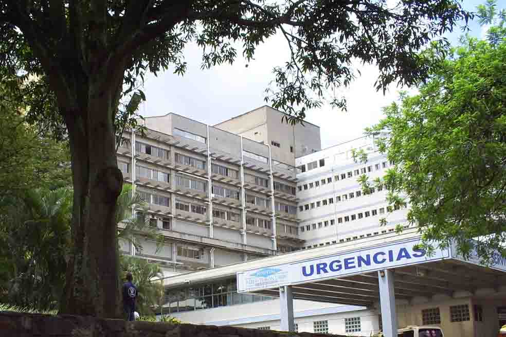 Hospitales reclaman pago de deudas a Santos