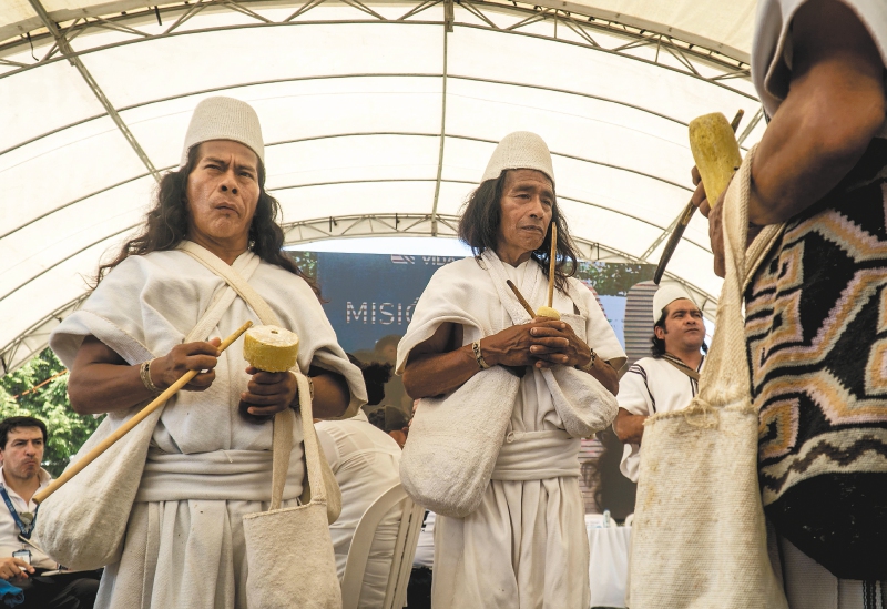 Indígenas de los cuatro pueblos de la Sierra Nevada participaron de la Misión Paz y pidieron que la madre tierra sea reparada.