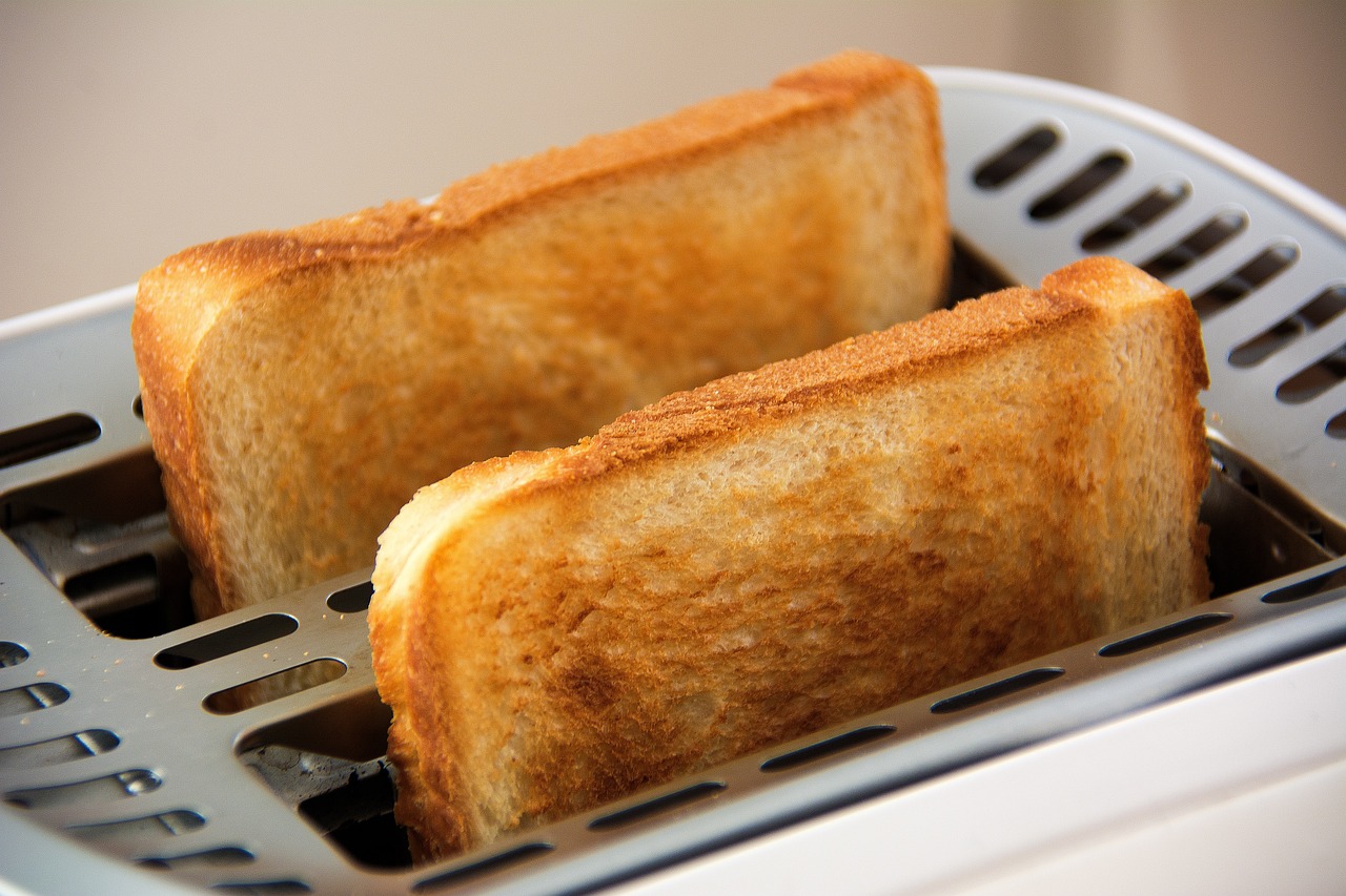 Truco casero para desinfectar la tostadora