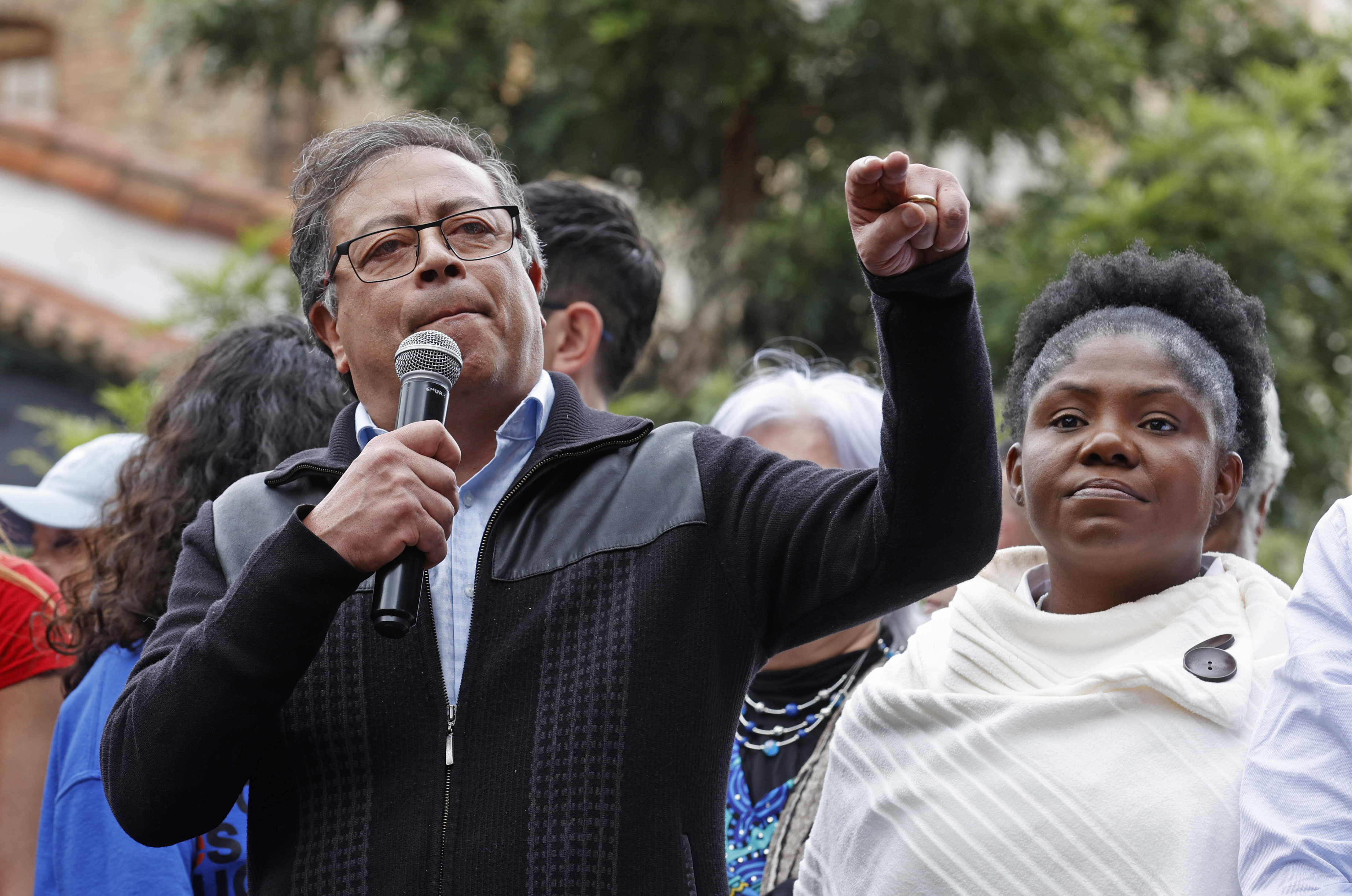 Pérez Esquivel, Chomsky y Corbyn, entre otros, firman carta de apoyo a Petro