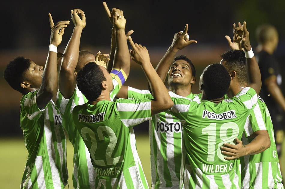 Nacional venció a Vitória y avanzó a cuartos de la Suramericana