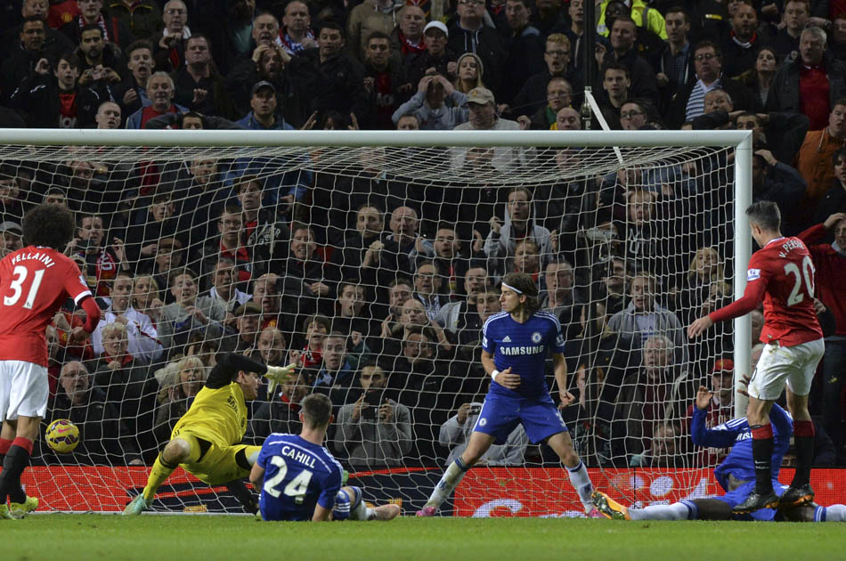 Manchester United, sin Falcao, logró un agónico empate contra el Chelsea