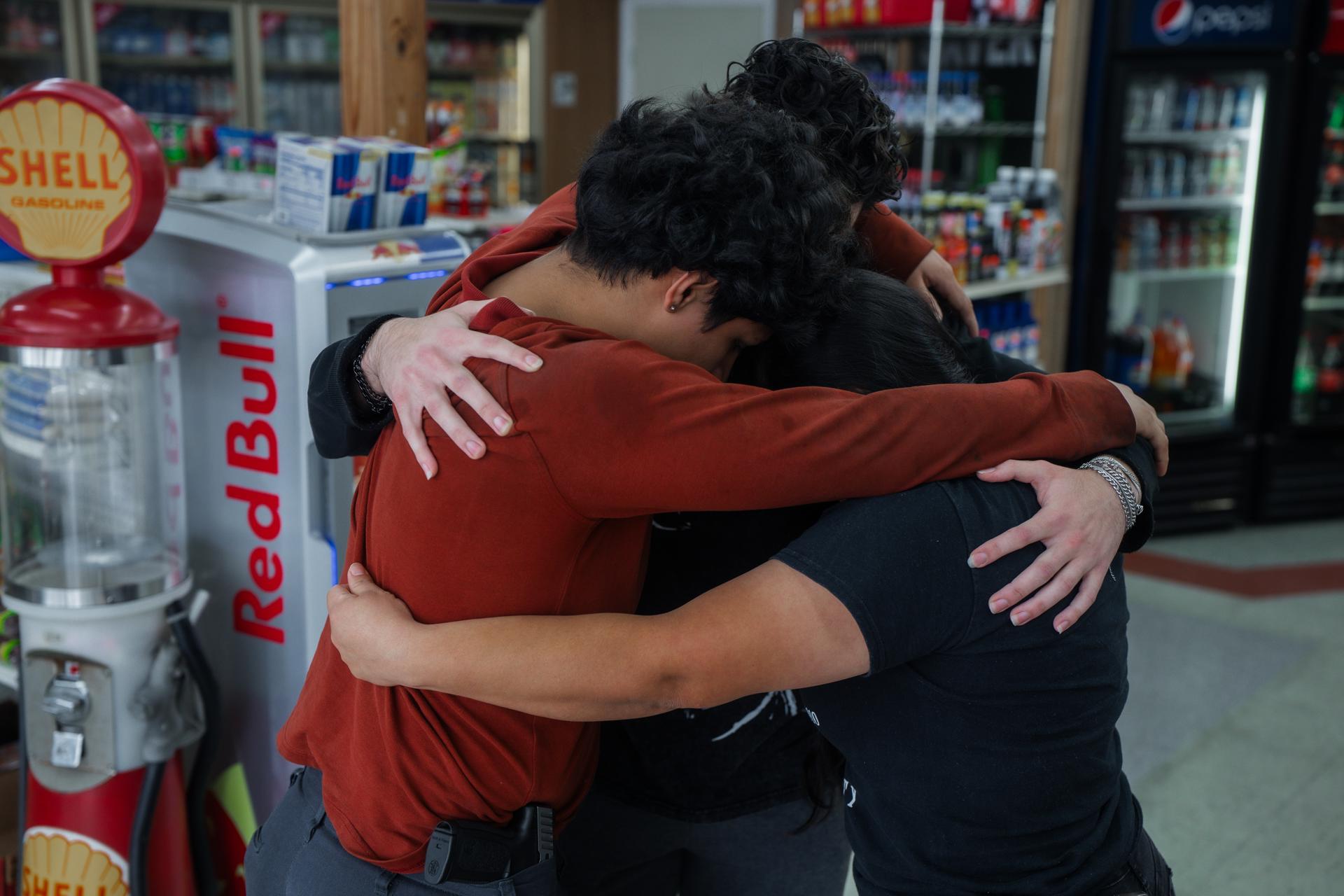 Migrantes en EE. UU. generaron más en impuestos que lo que recibieron en beneficios