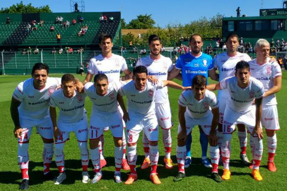 La pose curiosa de un jugador argentino para evocar a su hermano