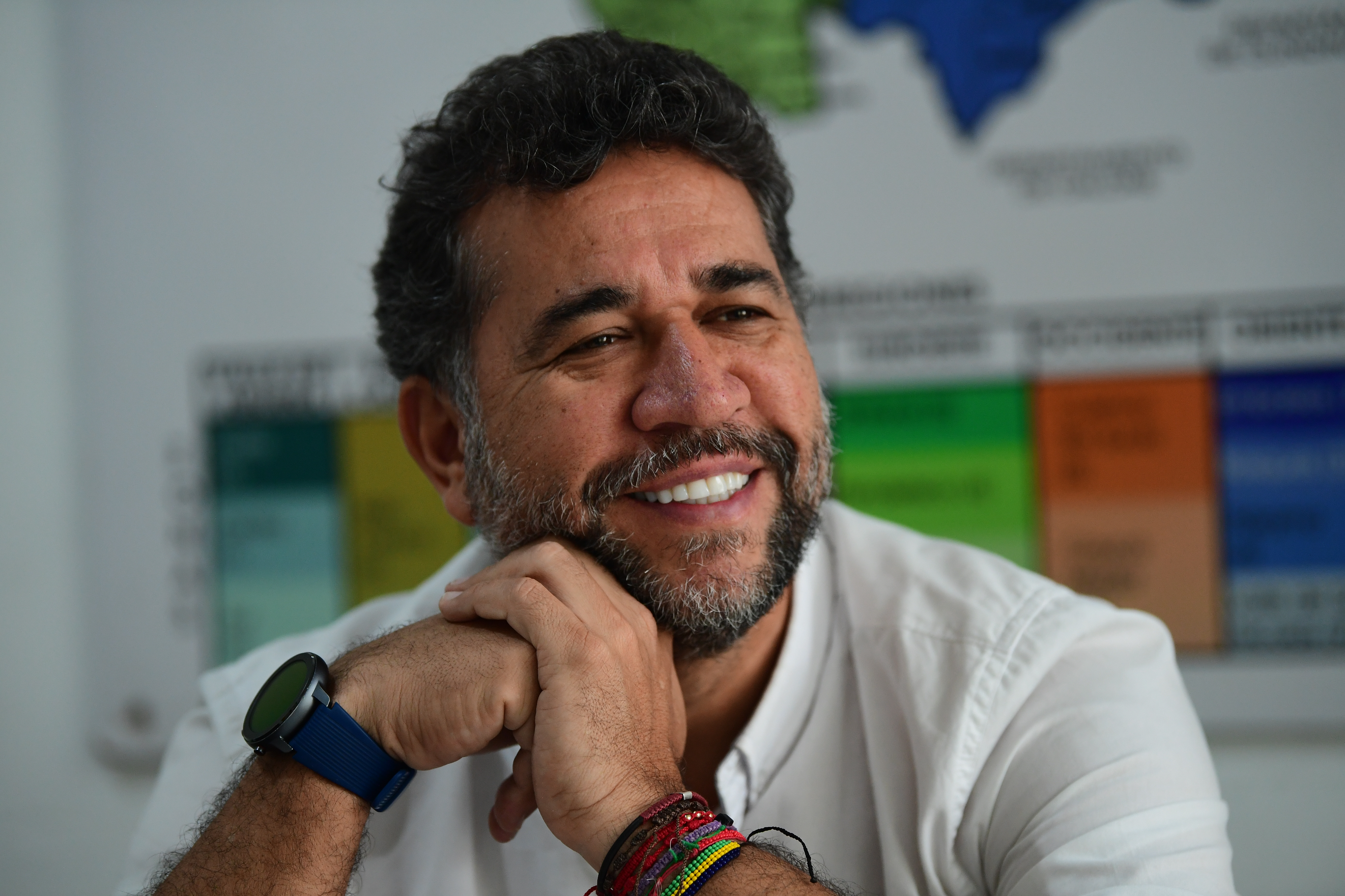 Corte Suprema absuelve a exembajador León Fredy Muñoz por delitos de narcotráfico