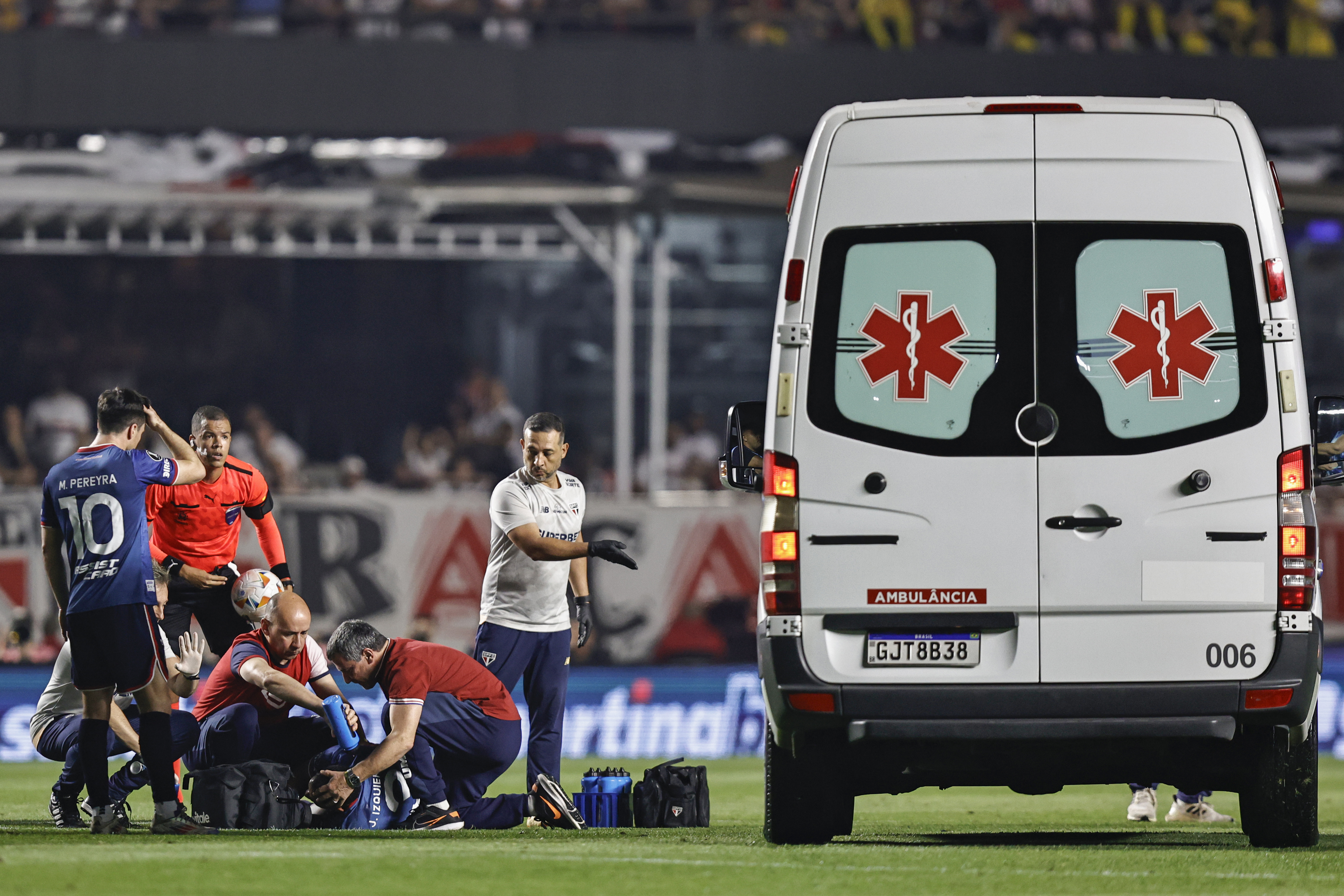 Jugador que se infartó en la Libertadores está en cuidados intensivos neurológicos