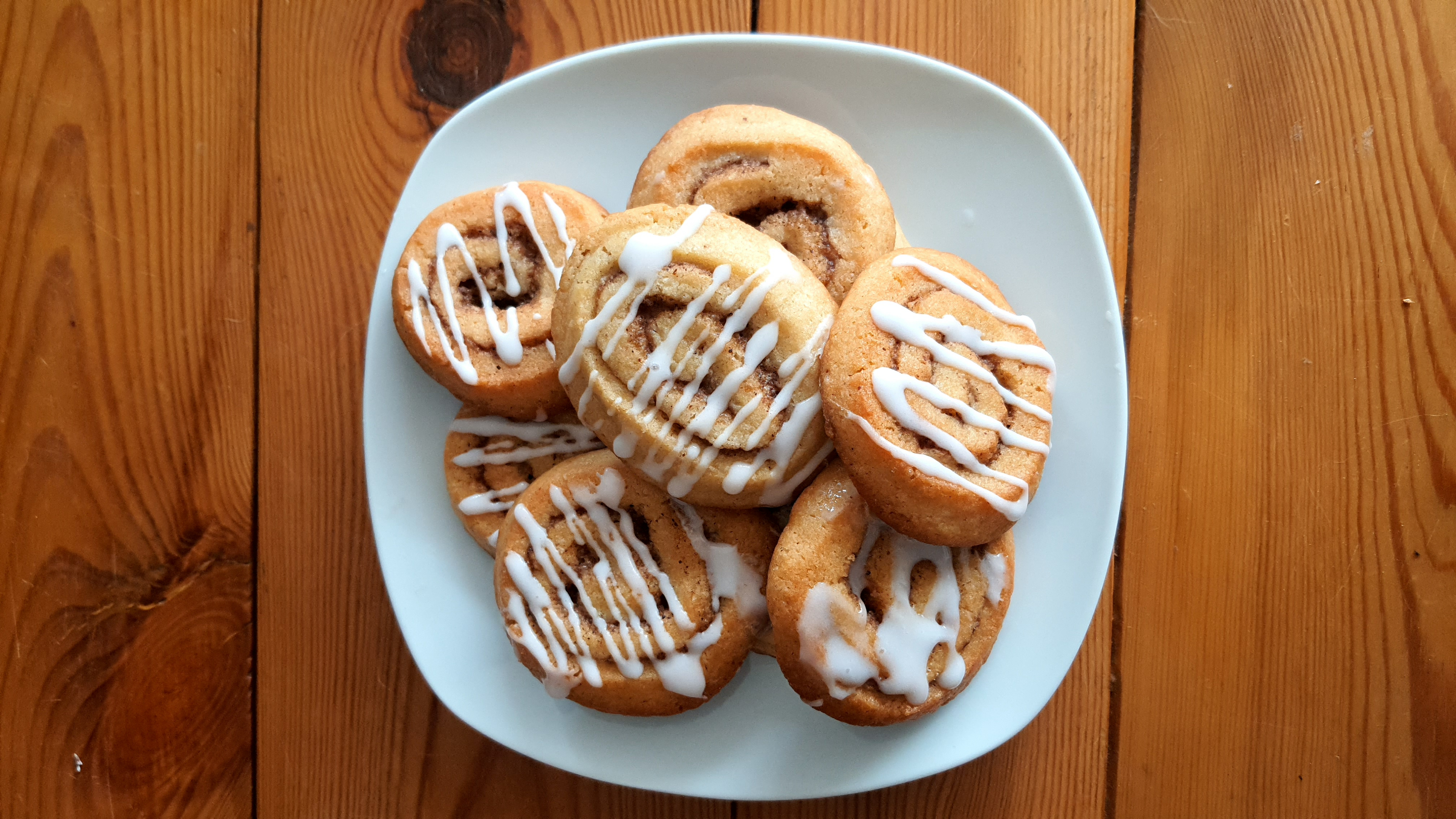 Galletas de rollo de canela, una delicia rápida y sencilla