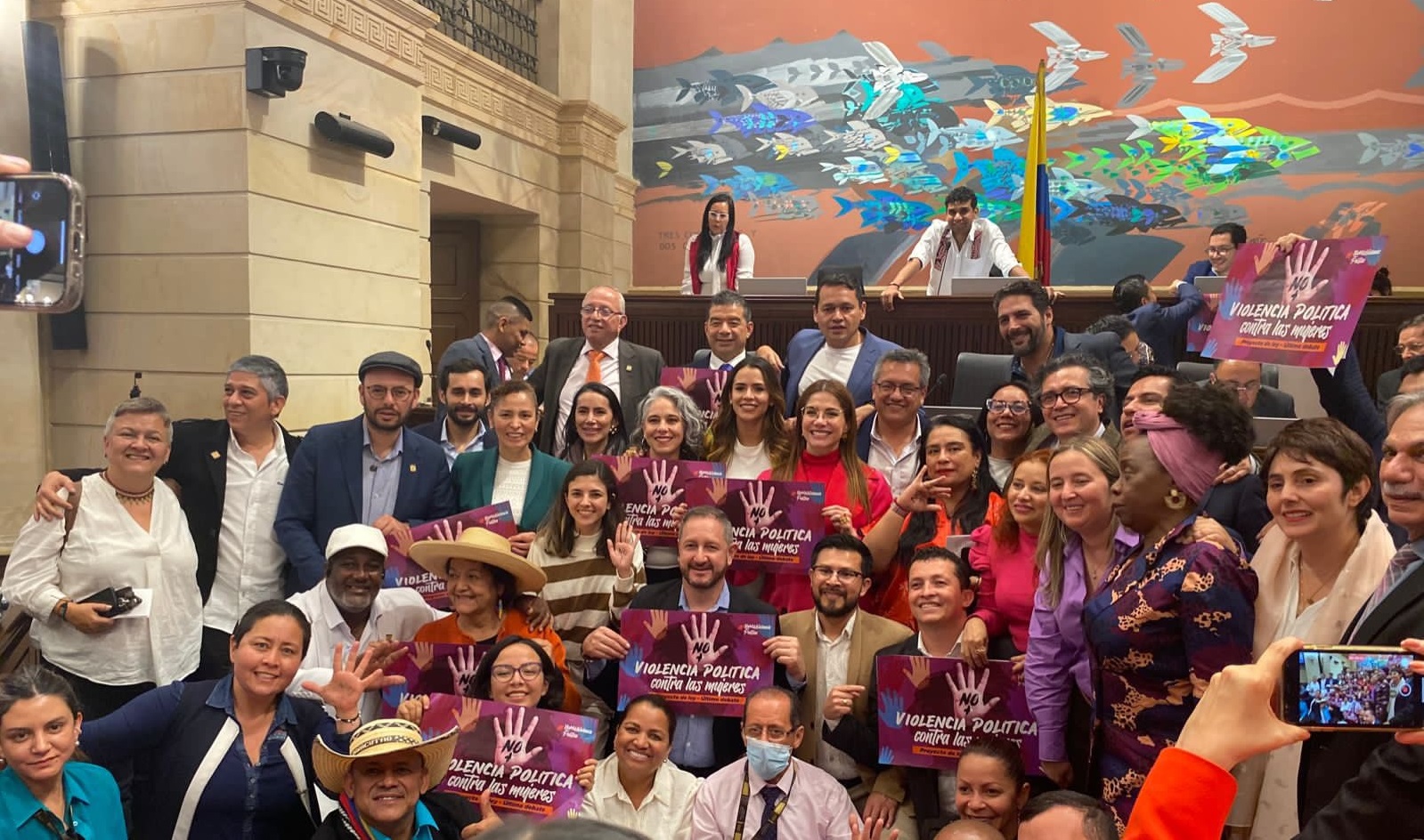 Congreso aprobó el último debate proyecto que mitiga violencia ejercida contra mujeres que hacen política en Colombia