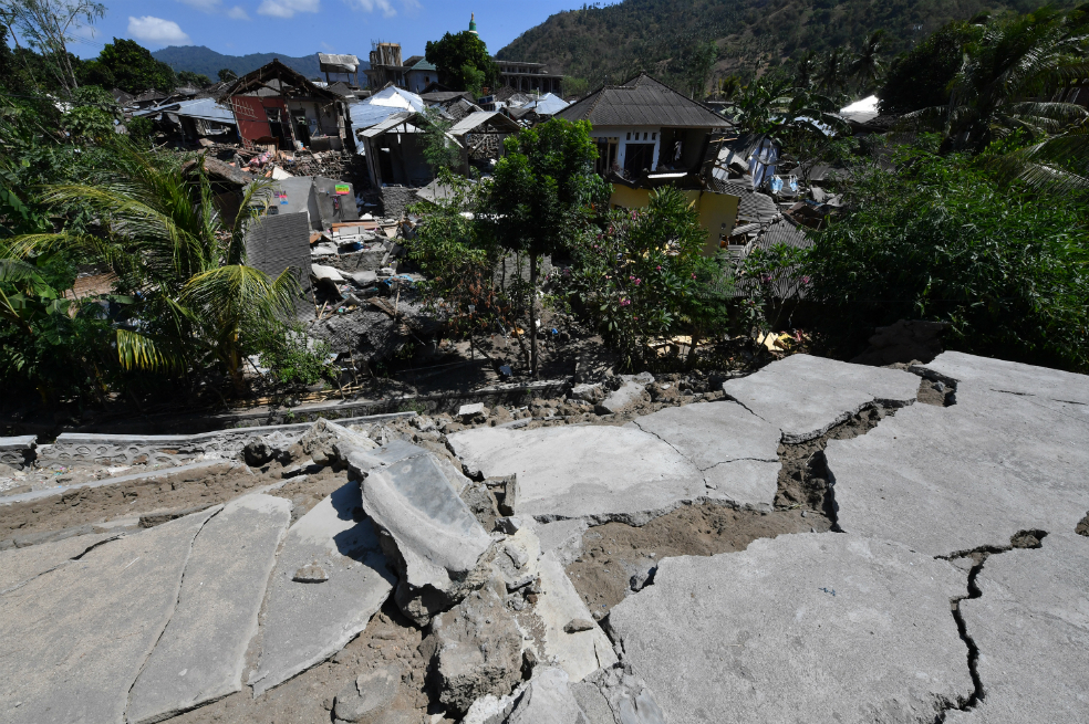 Cifra de muertos sube a 91 por sismo en Indonesia