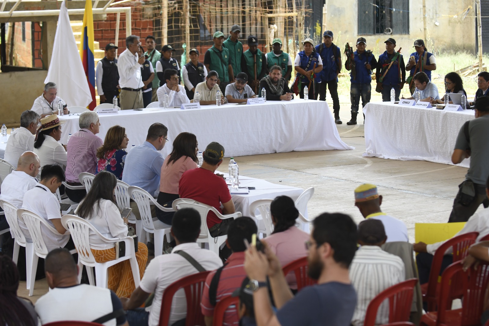 La fecha de instalación de la mesa con la disidencia de las FARC autodenominada Estado Mayor Central se dio a conocer en Suárez (Cauca)