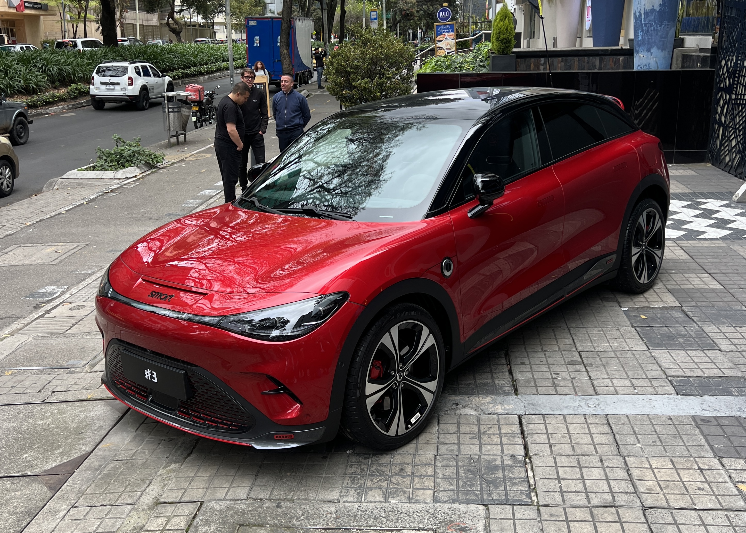 Smart llegó a Colombia con los nuevos carros eléctricos #1 y #3