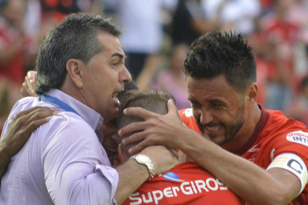 Debut triunfante de “Polilla” Da Silva como técnico del América