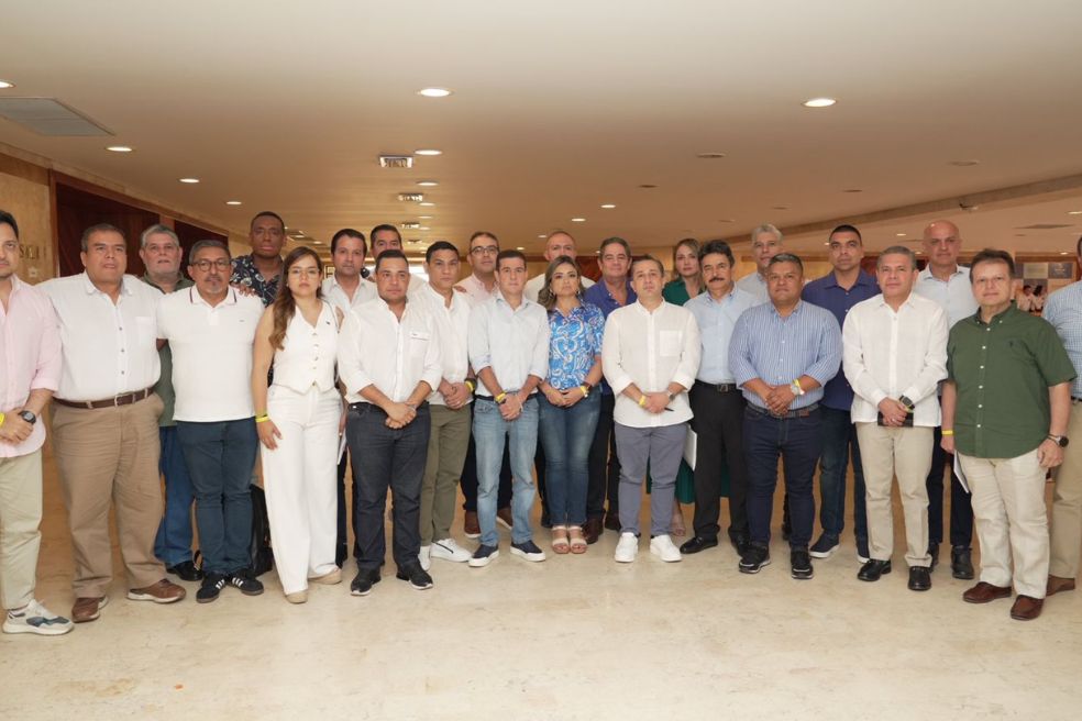 Nueva reforma a la salud y 2030: Cambio Radical prepara su mapa de ruta