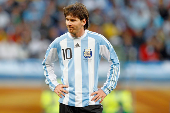Argentina, con pena y sin gloria