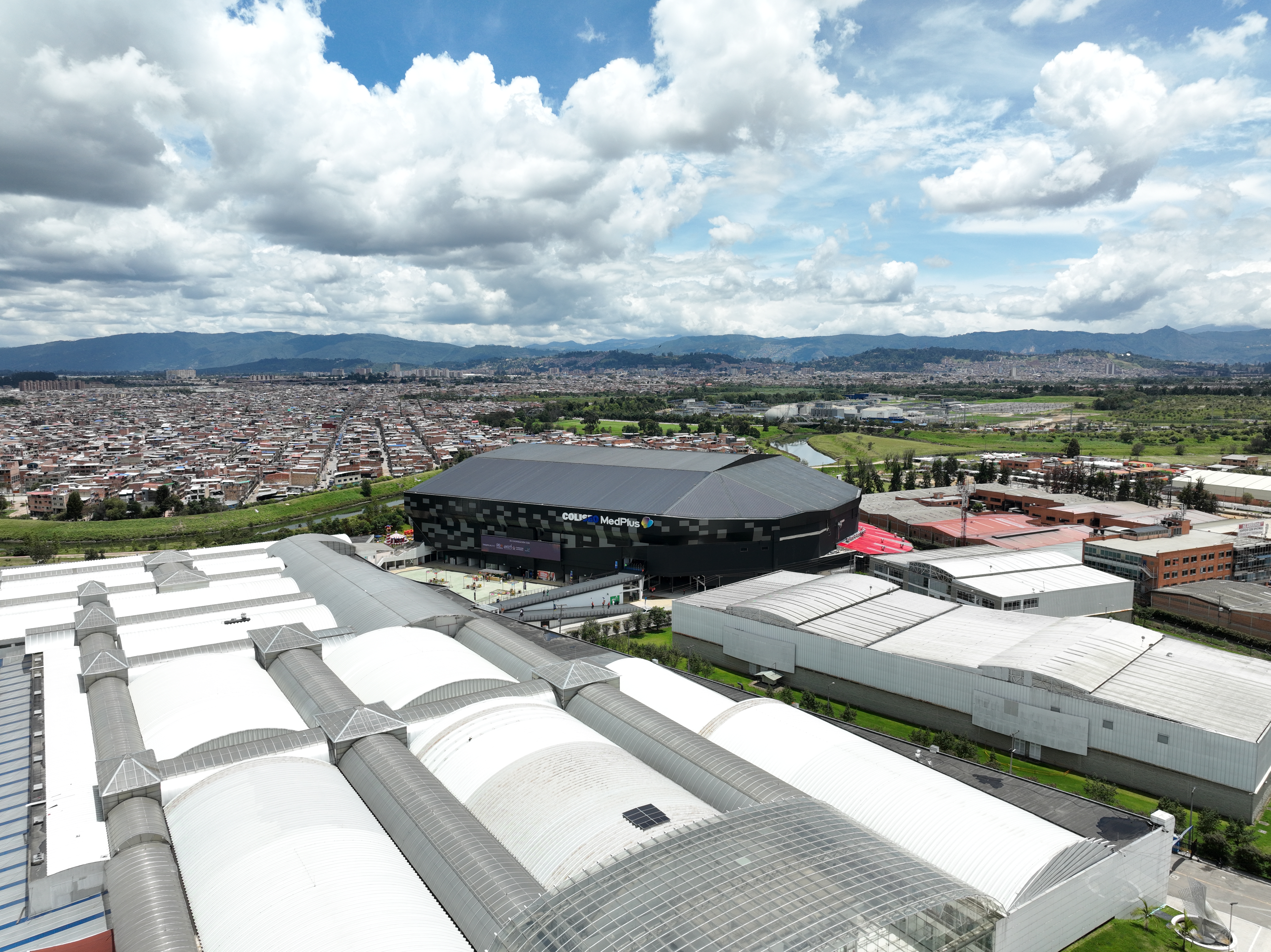 Centro Comercial Arena, todo un elefante blanco a las afueras de Bogotá