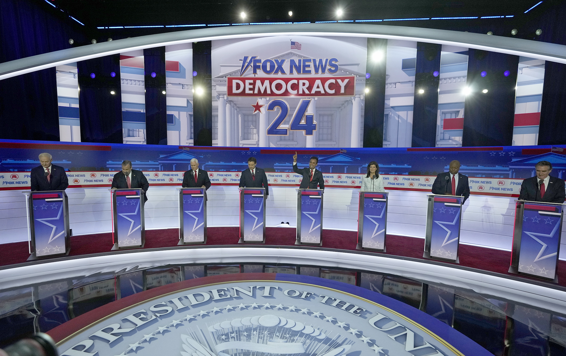 Trump, clima, aborto y Ucrania, temas que calentaron el primer debate republicano