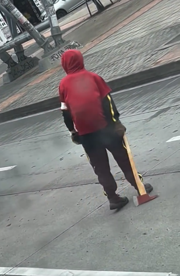 Encapuchados armados con hachas y machetes agredieron a gestores de convivencia