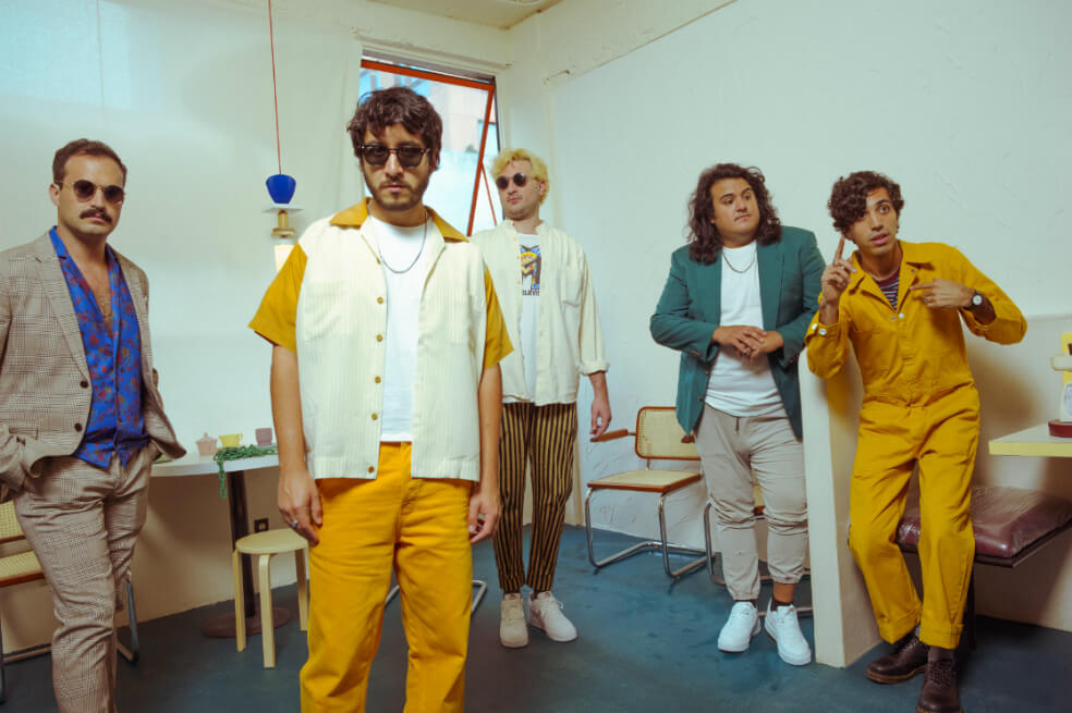 «Fuera de lugar», lo nuevo de Little Jesus