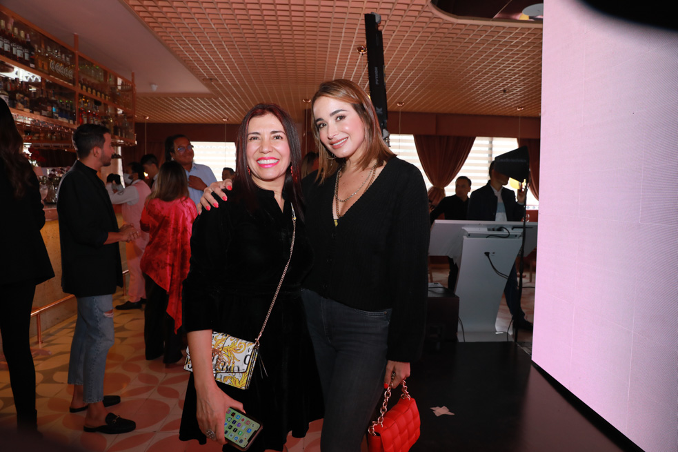 Deisy Marroquin y Viena Ruiz