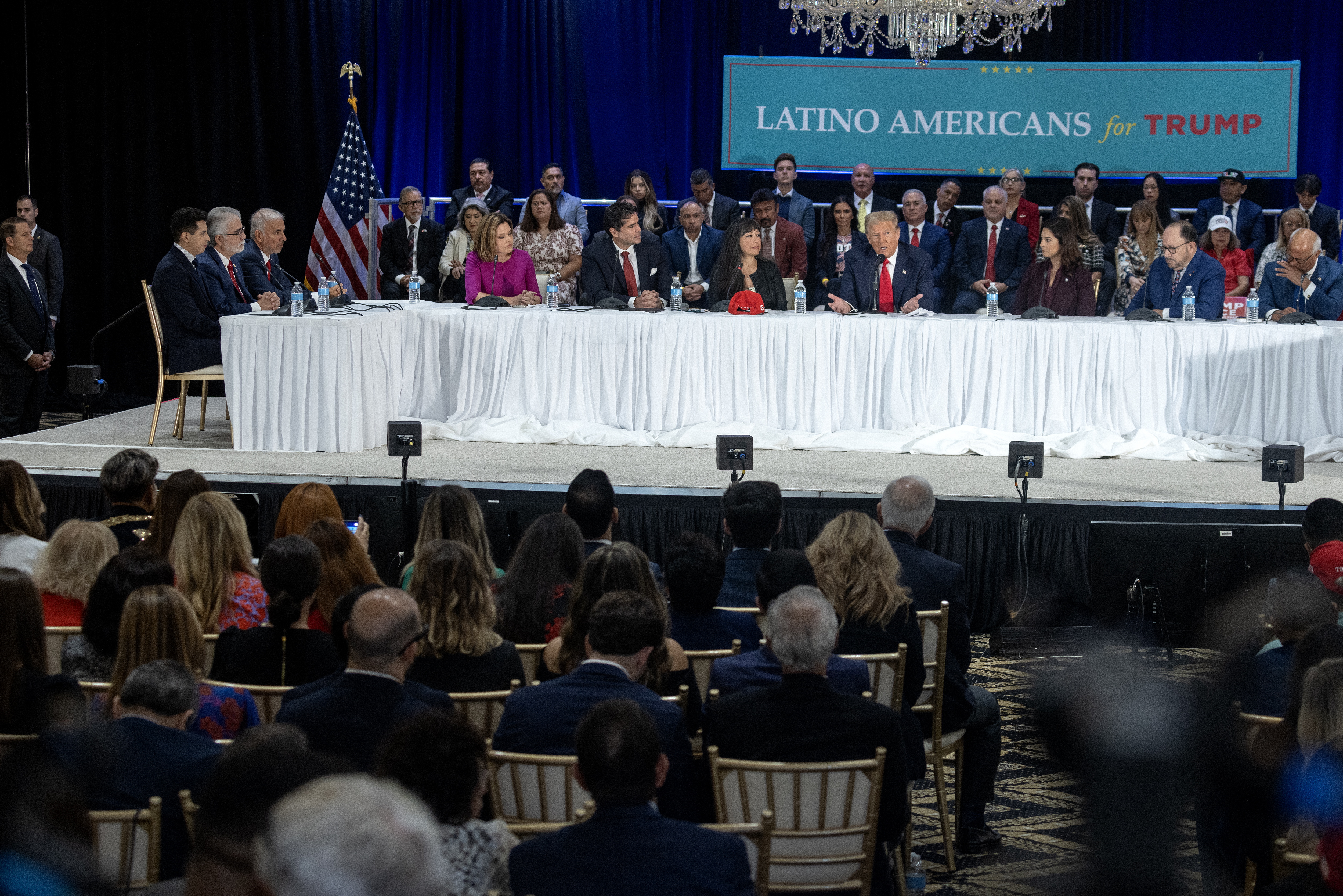 Por qué los hispanos eligieron a Trump