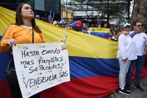 Dar o no monedas en un semáforo: ¿cuál es la mejor manera de ayudar a los inmigrantes?
