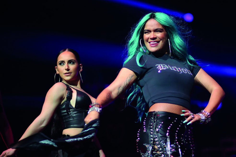 Karol G en Bogotá: 5 looks de hombres y mujeres para asistir al concierto