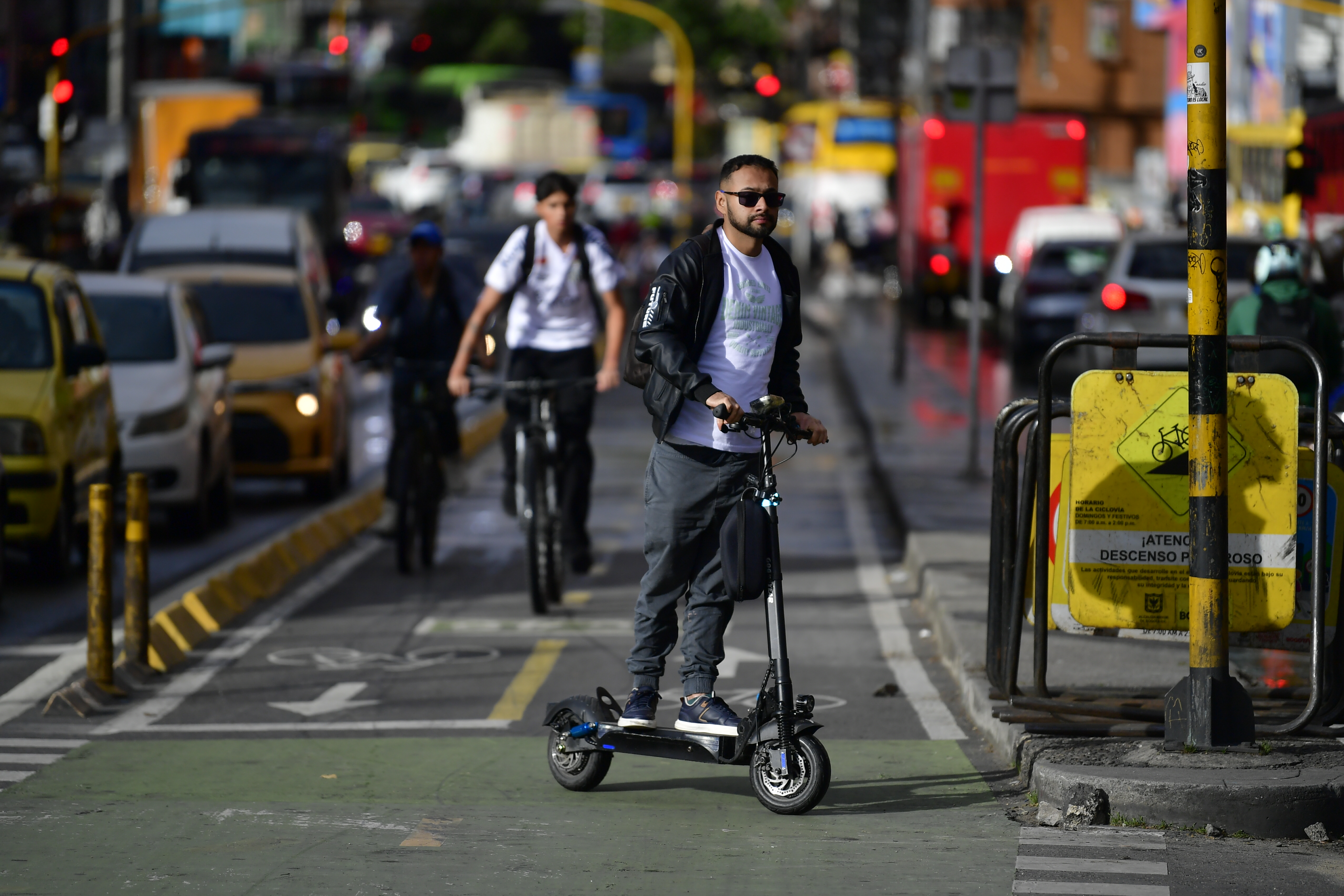 Muertes en accidentes con patinetas eléctricas aumentaron 500% en el último año en Bogotá