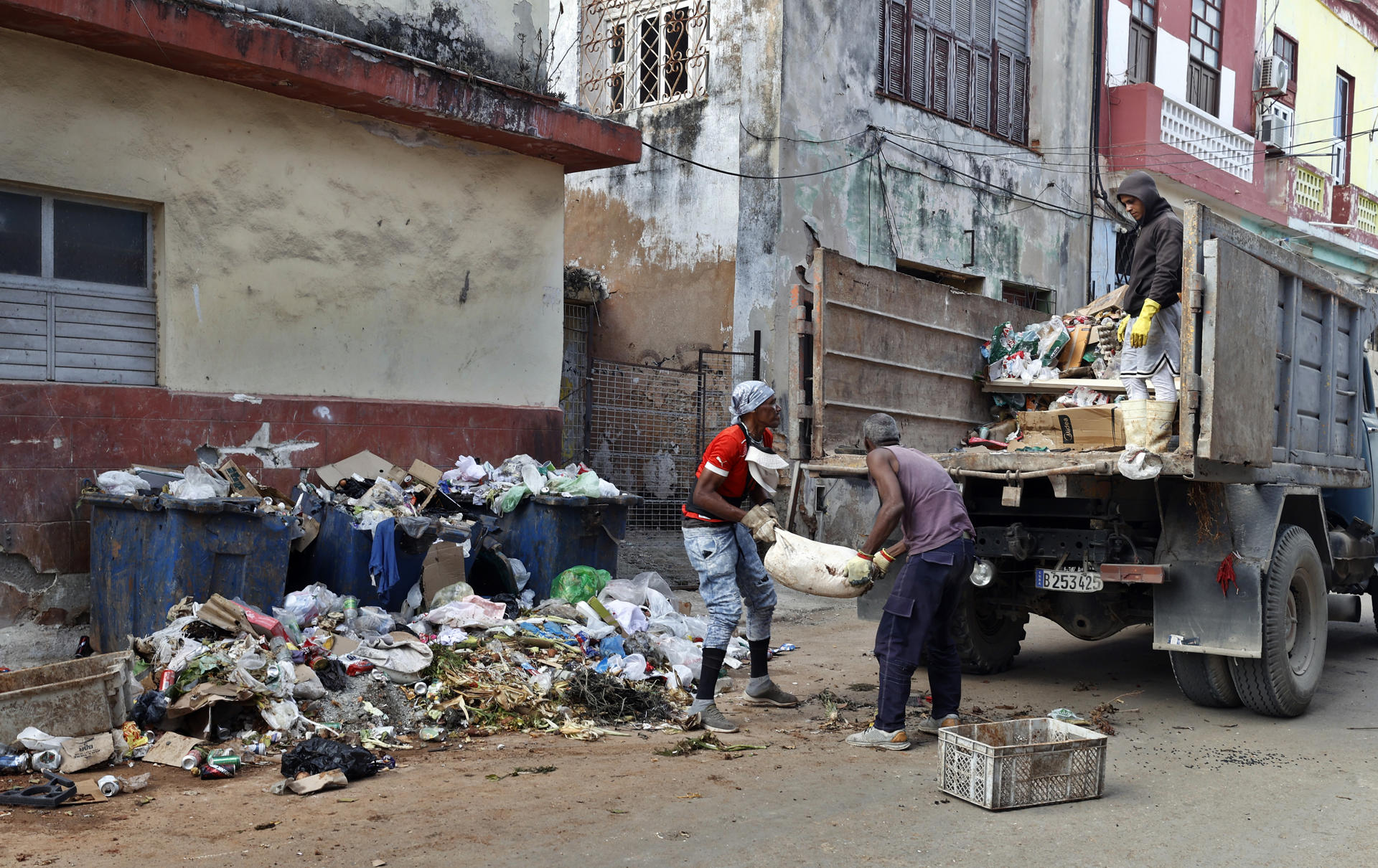 Cuba asfixiada: ¿está la isla cediendo ante las presiones de EE. UU.?