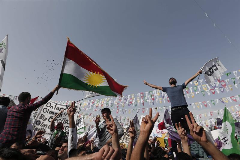 Turquía celebra unos comicios generales ante un escenario incierto de pactos