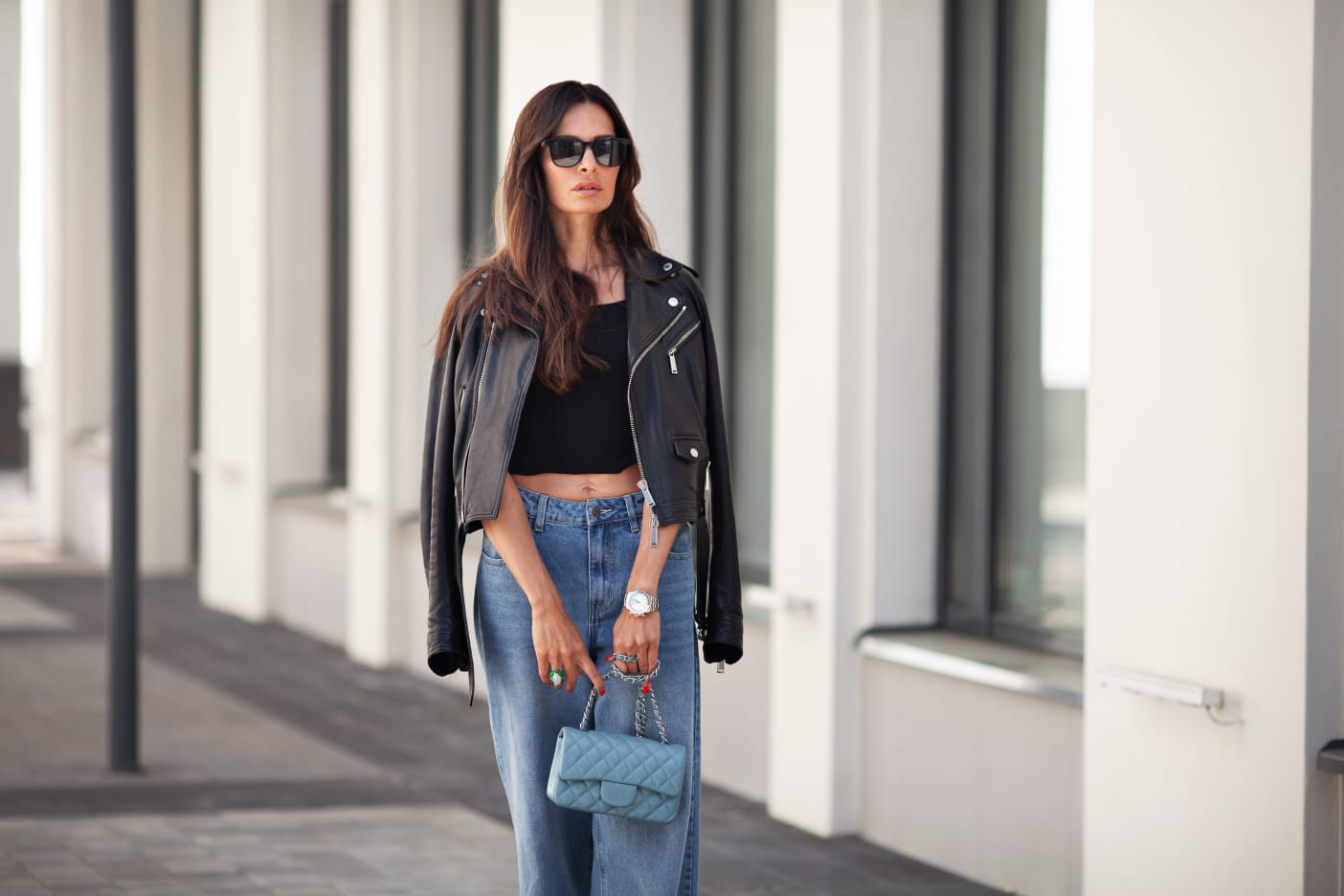 Chaqueta de cuero: ¿cómo combinarla en “looks” para el día a día?