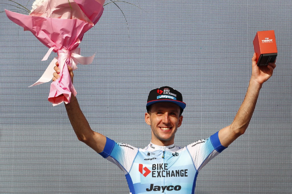 Simon Yates, ganador de la segunda etapa.
