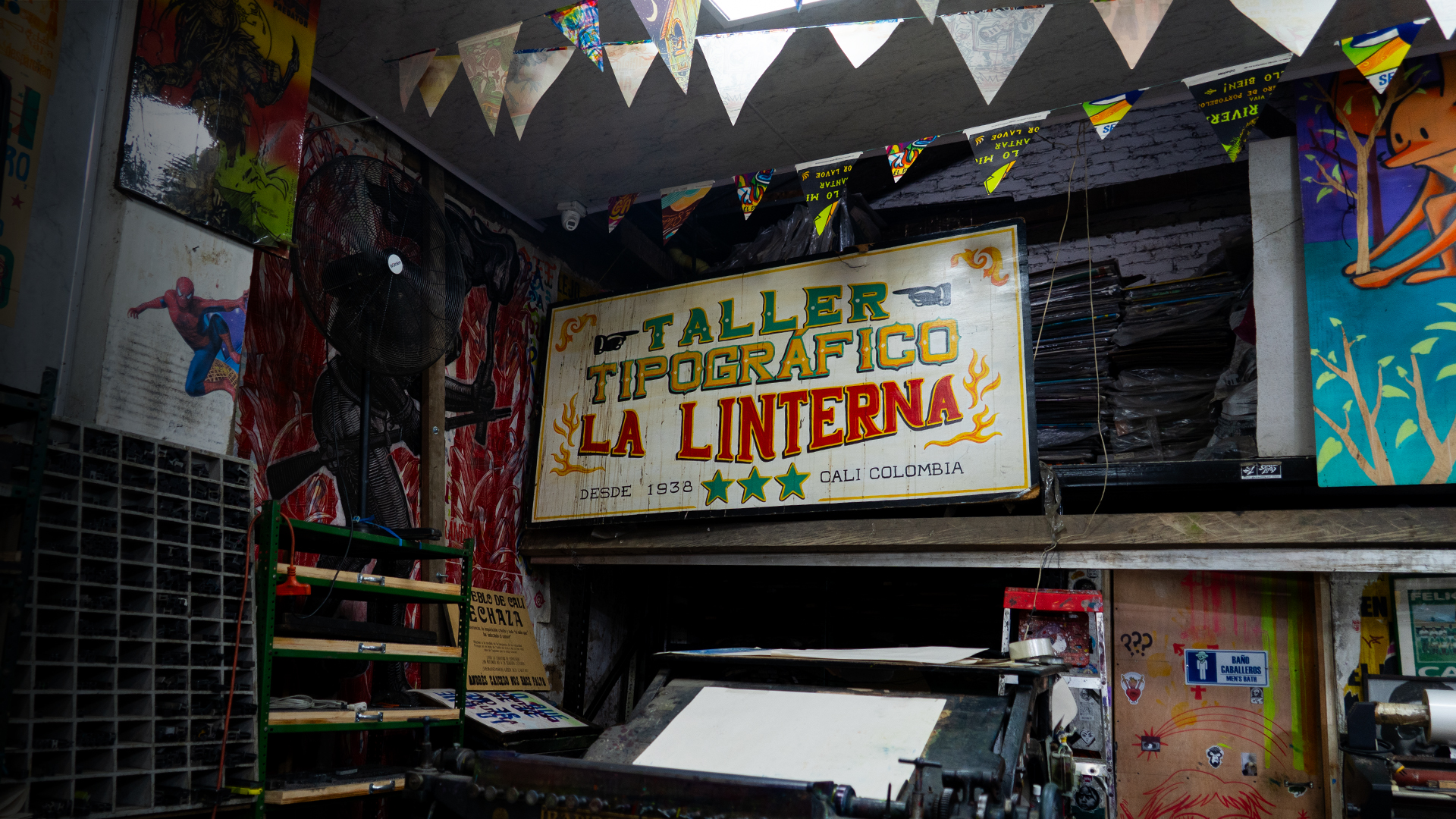 La Linterna, el histórico taller de impresión en Cali que se resiste a la era digital
