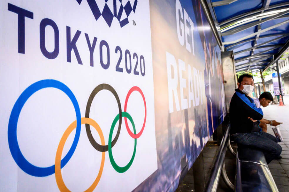 Coe pide no precipitarse en decisión sobre el público en Tokio