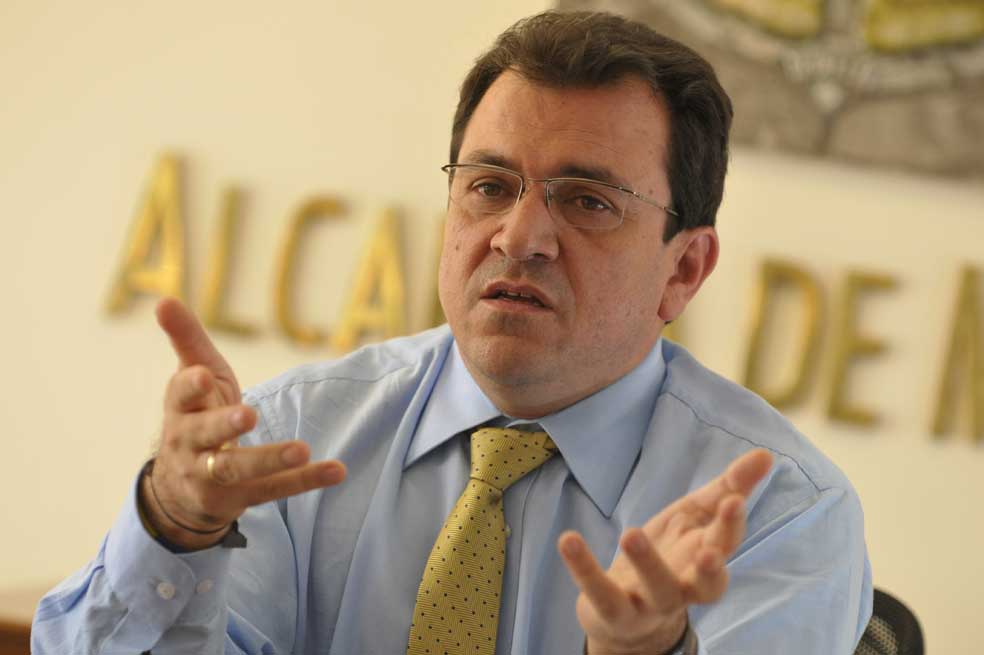 Alonso Salazar, de vuelta a la arena política