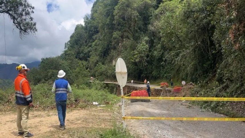 Instalarán puente metálico en la vía Bucaramanga-Mágala, tras desplome de vía
