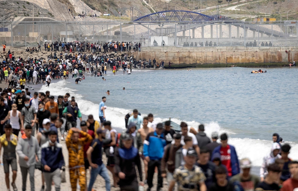 ¿Qué hay detrás de la llegada de cerca de 8.000 migrantes a Ceuta y Melilla, en España?